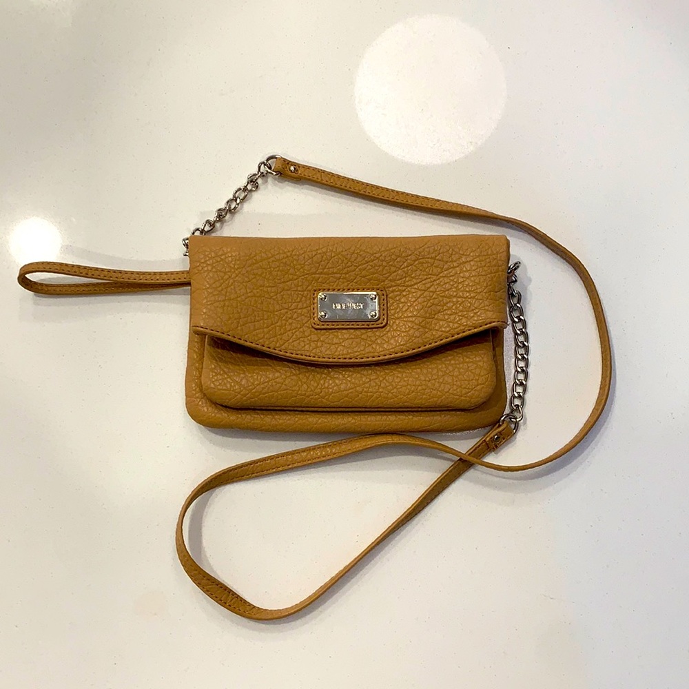 Nine West Crossbody purse / Wristlet